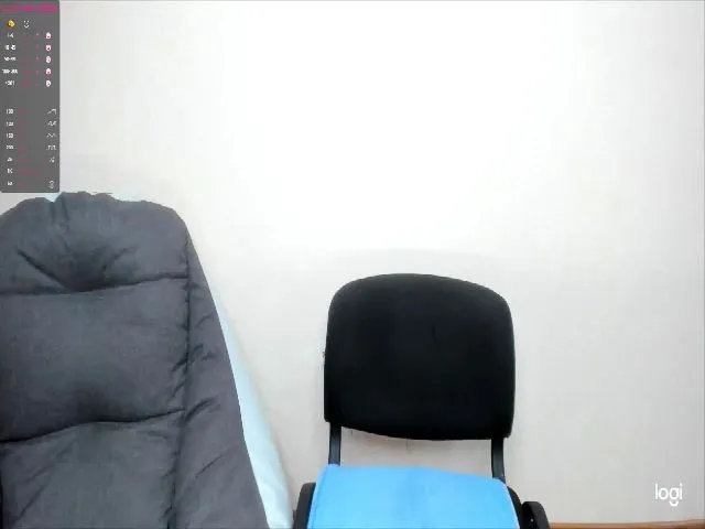 Live sex webcam photo for SarahSmiths #255843370