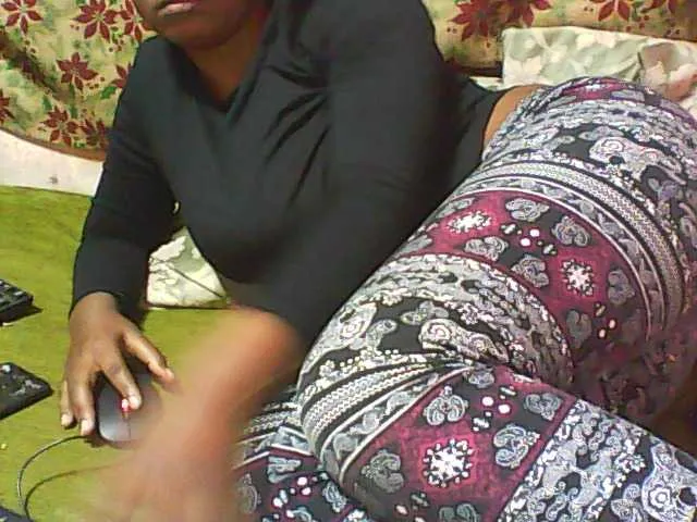 Live sex webcam photo for BLACKWIFE1 #254471042