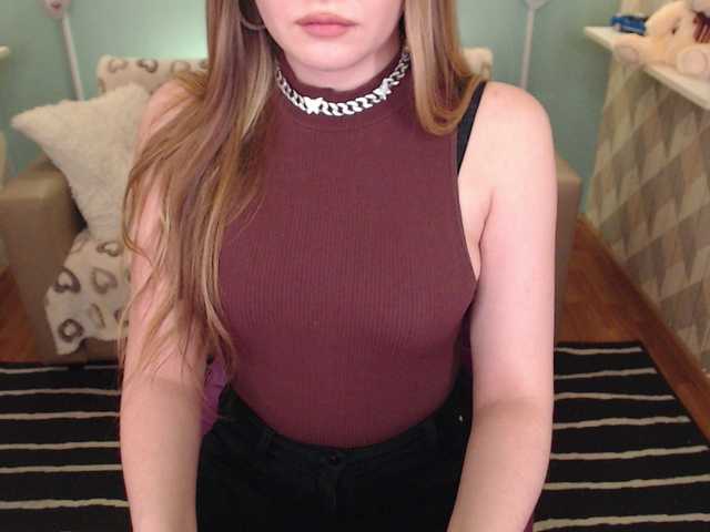 Live sex webcam photo for AvaHealthy #243104478