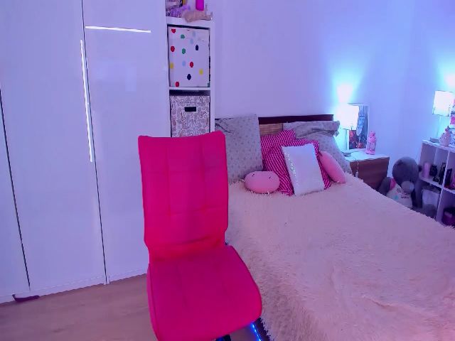 Live sex webcam photo for EmmaAbramson #257519996