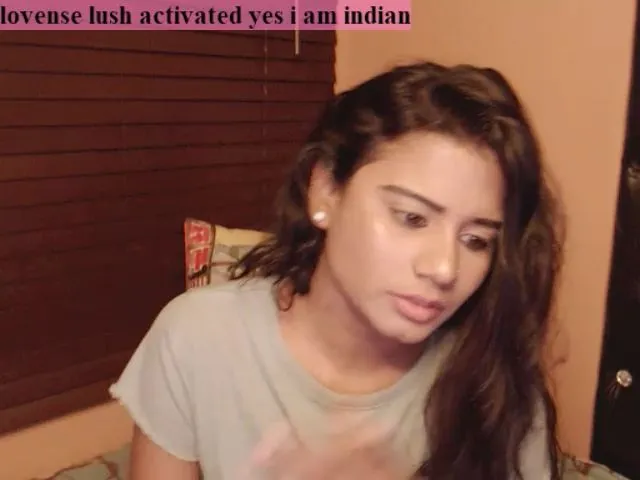 Live sex webcam photo for PARADISEQEEN #261023416