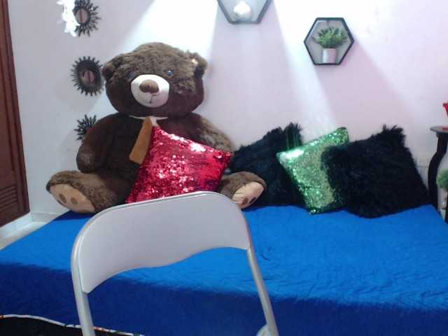 Live sex webcam photo for cristalb1 #241108342