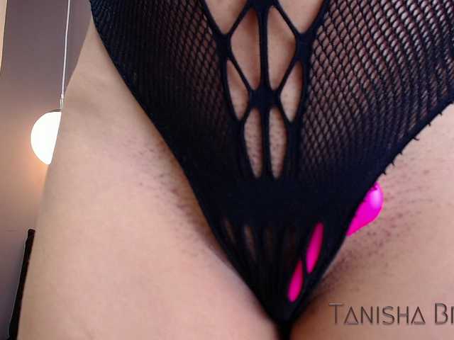 Live sex webcam photo for TanishaBrown #244858885