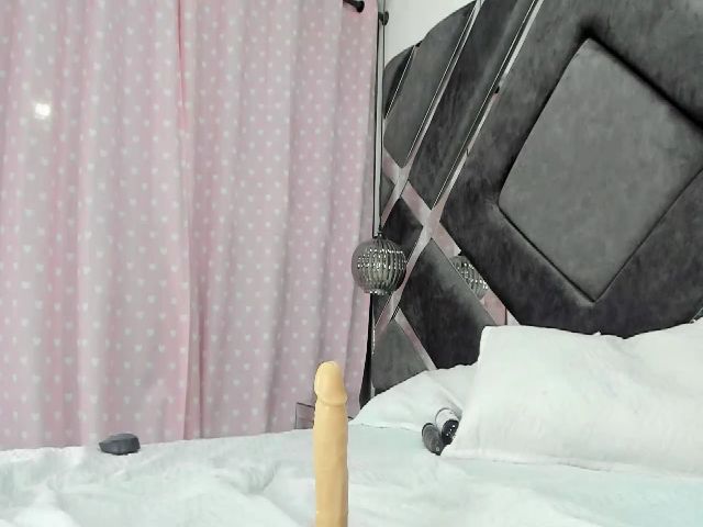 Live sex webcam photo for Violeta_aroca #287856037