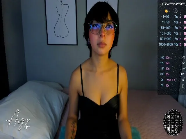 Live sex webcam photo for Arya_Line #261843733