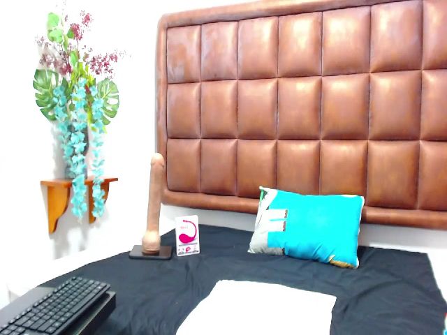 Live sex webcam photo for Osalovelyy #254242113