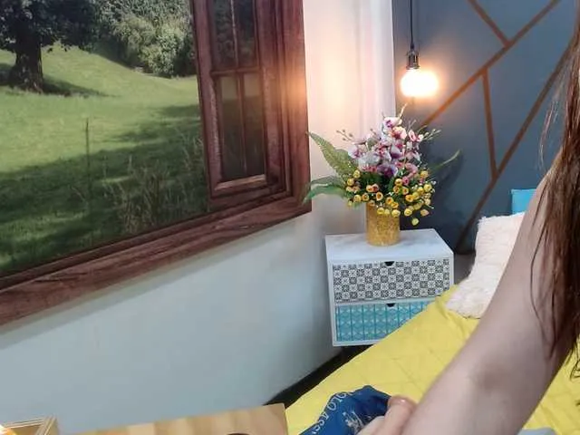 Live sex webcam photo for AliceBraga #250334805