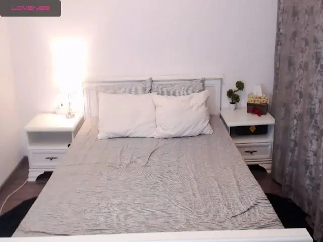 Live sex webcam photo for BlackLotusxo #253206375