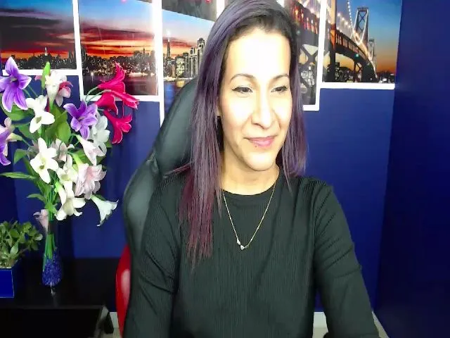 Live sex webcam photo for Infernalsexx #265305305