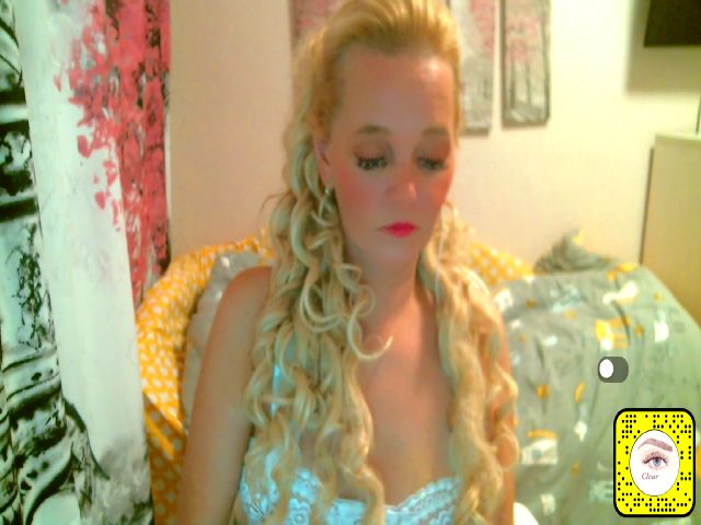 Live sex webcam photo for ChristiRoses #263946948