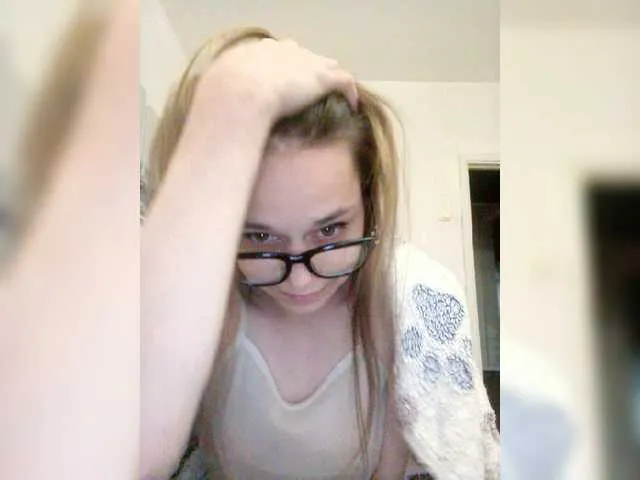 Live sex webcam photo for Ravena666 #246888487