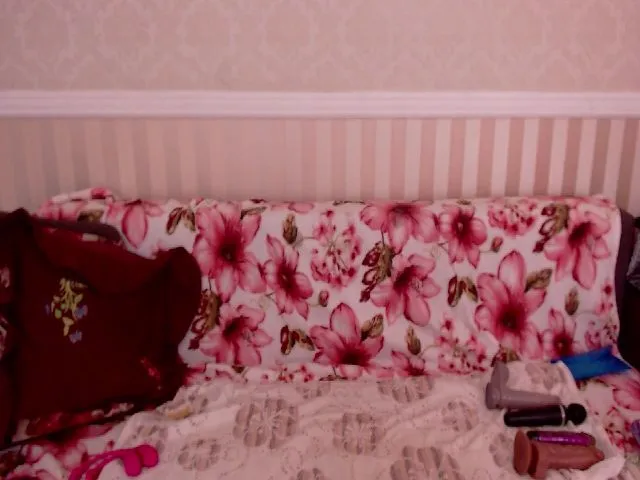 Live sex webcam photo for BraveSpirit4u #255561026