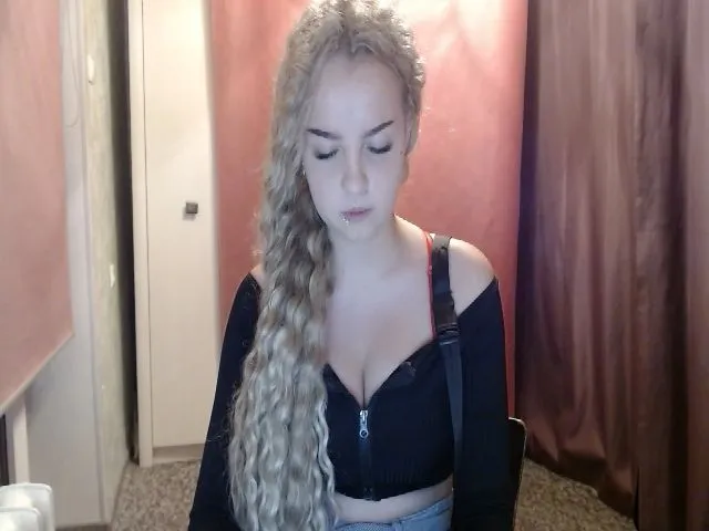 Live sex webcam photo for Lio_noy #260962303