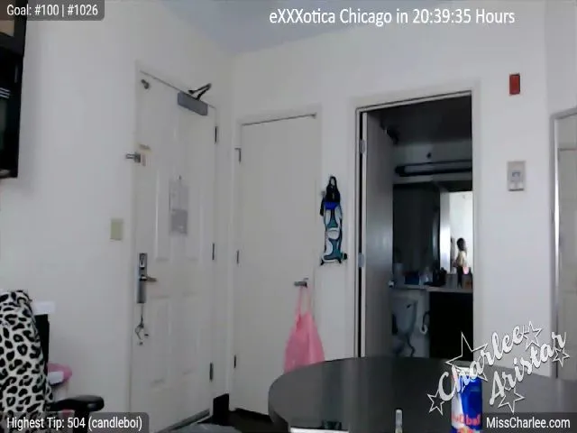 Live sex webcam photo for Miss_Charlee #254350583