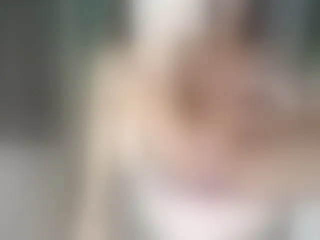 Live sex webcam photo for AiriKim #253609095