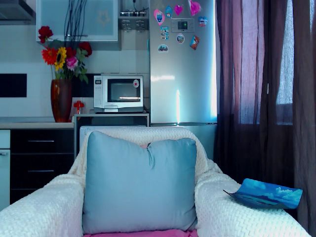 Live sex webcam photo for Eva_Belly #259815637