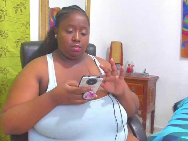 Live sex webcam photo for SallyThompson #248100277