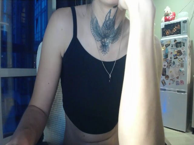 Live sex webcam photo for Angie_Wild #257742982