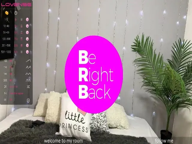 Live sex webcam photo for Emily_rocca #257762308