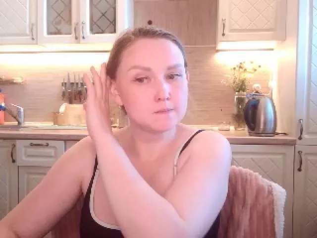 Live sex webcam photo for JaneGrey111 #254717973