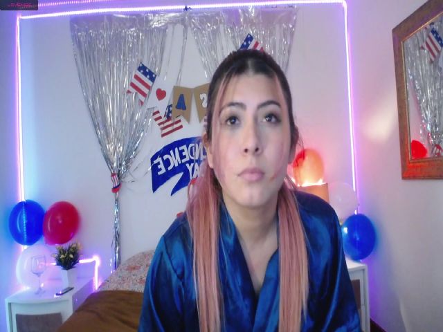 Live sex webcam photo for NicolSaenz #253499575