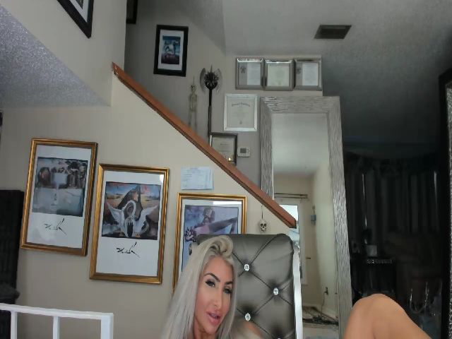 Live sex webcam photo for ADRIANA_FOX #258264318