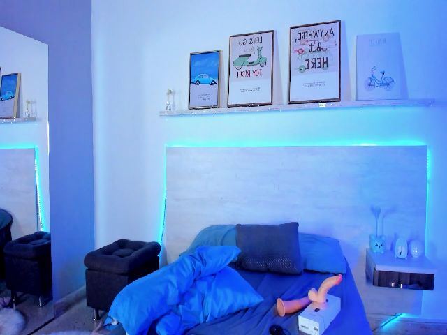 Live sex webcam photo for Sophia_Ferrer #254624776