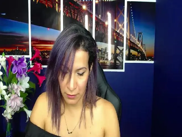 Live sex webcam photo for Infernalsexx #253922818