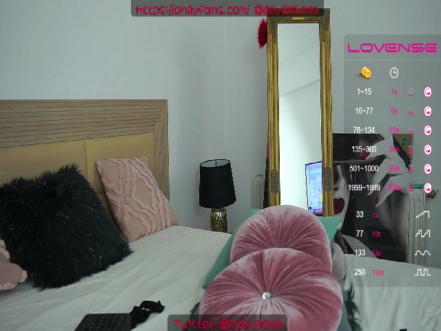 Live sex webcam photo for DdevlishAngel #254243156