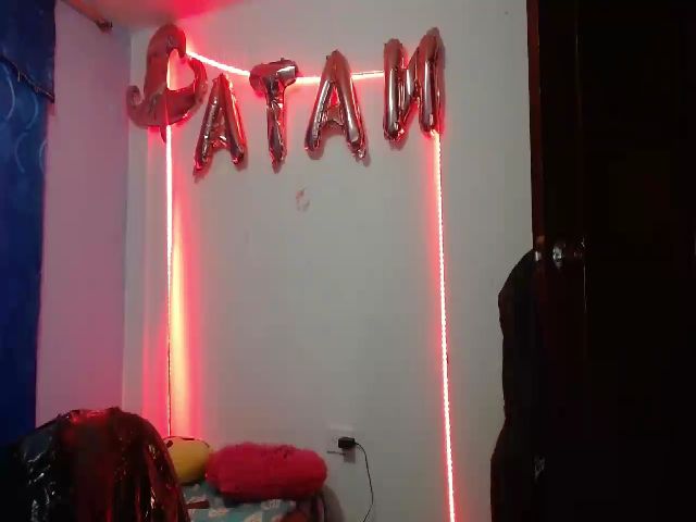 Live sex webcam photo for Hot_skinny_ #253226859