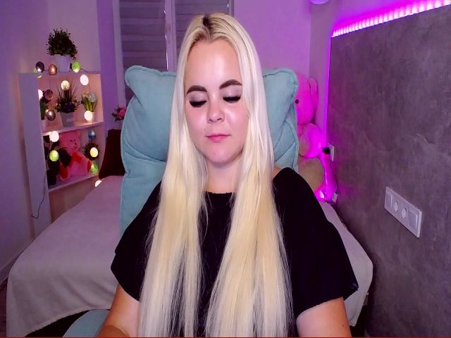 Live sex webcam photo for Jenni__fer #253552476