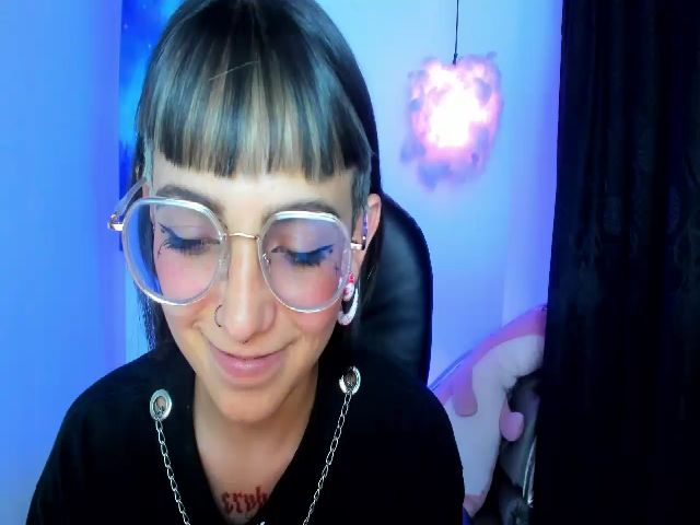 Live sex webcam photo for Angelsiinner #258780126