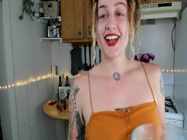Live sex webcam photo for LilithBijou #256143366