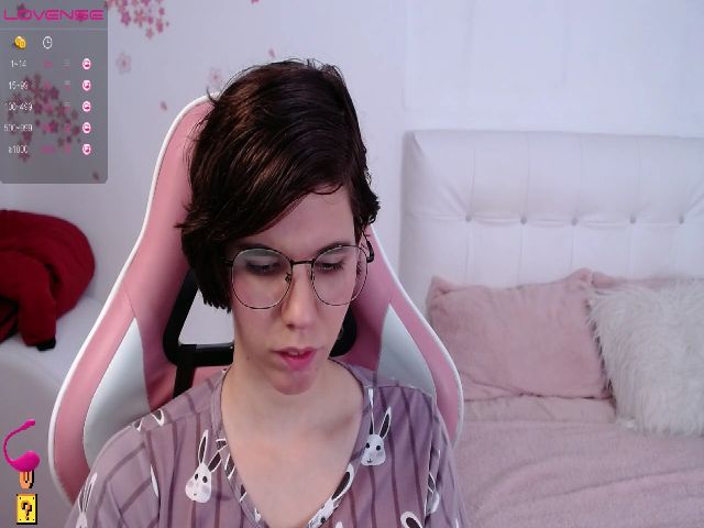 Live sex webcam photo for Eligos69 #253330077