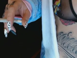 Live sex webcam photo for -LlonaKoons #240552991