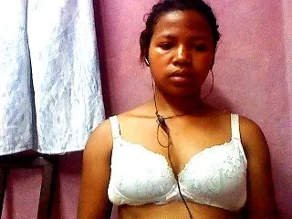Live sex webcam photo for Metissia #240737820