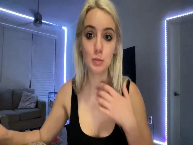 Live sex webcam photo for Sammy_gray #265302162