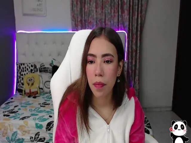 Live sex webcam photo for Madison555 #261300704