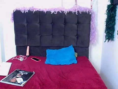 Live sex webcam photo for ebony-goddess20 #245056637