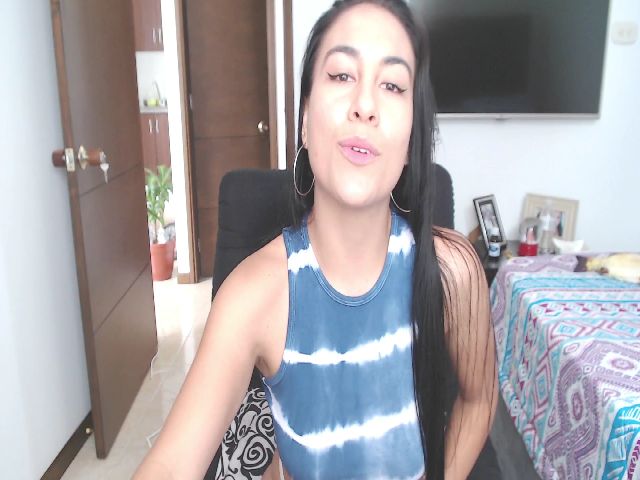 Live sex webcam photo for Anny_Lopezzz #255681293