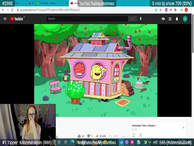 Live sex webcam photo for Haileystormxo #263507689