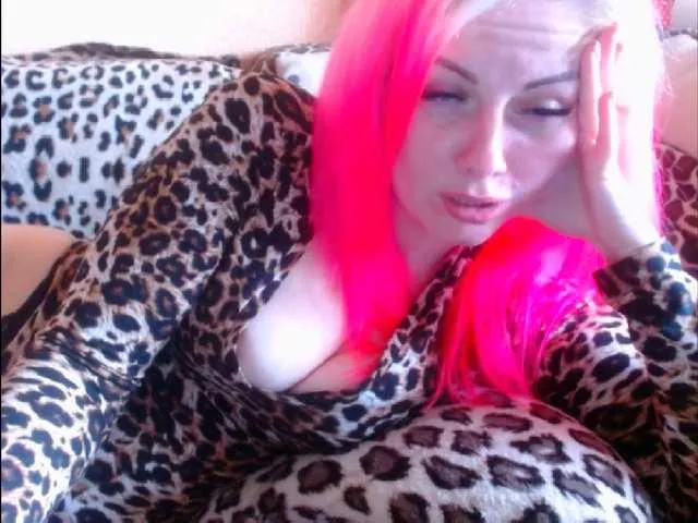 Live sex webcam photo for melek-7250 #241560930