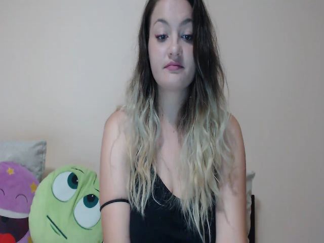 Live sex webcam photo for XArmynnya #257036357