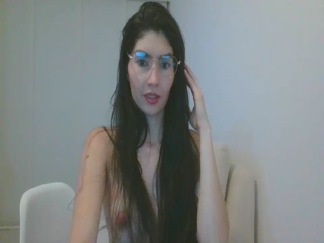 Live sex webcam photo for DianeMoore #261147591