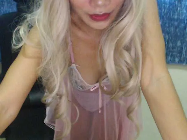 Live sex webcam photo for Zarenah #242597617