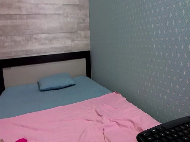 Live sex webcam photo for HugeBoobsErin #261118140