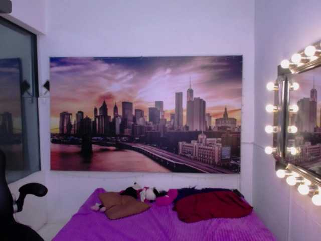 Live sex webcam photo for Elizarossi1 #252418422