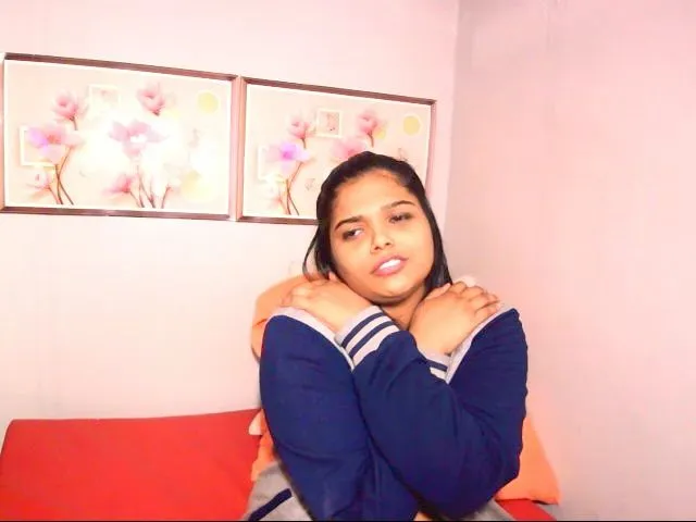 Live sex webcam photo for Indiankimmy #260674139