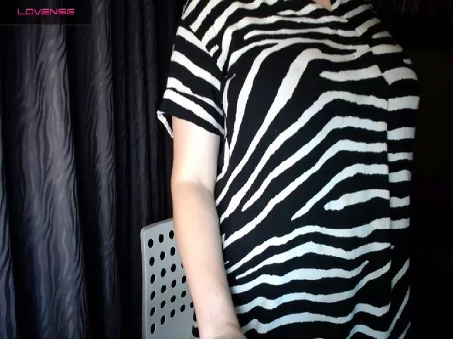 Live sex webcam photo for NoNameXY #264620324