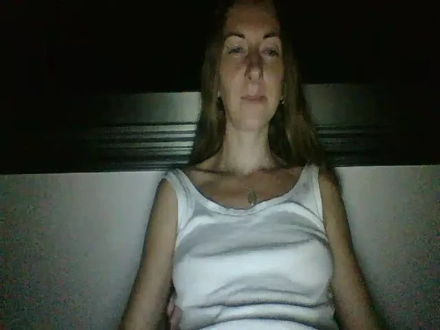 Live sex webcam photo for CheelyWilly #254904359